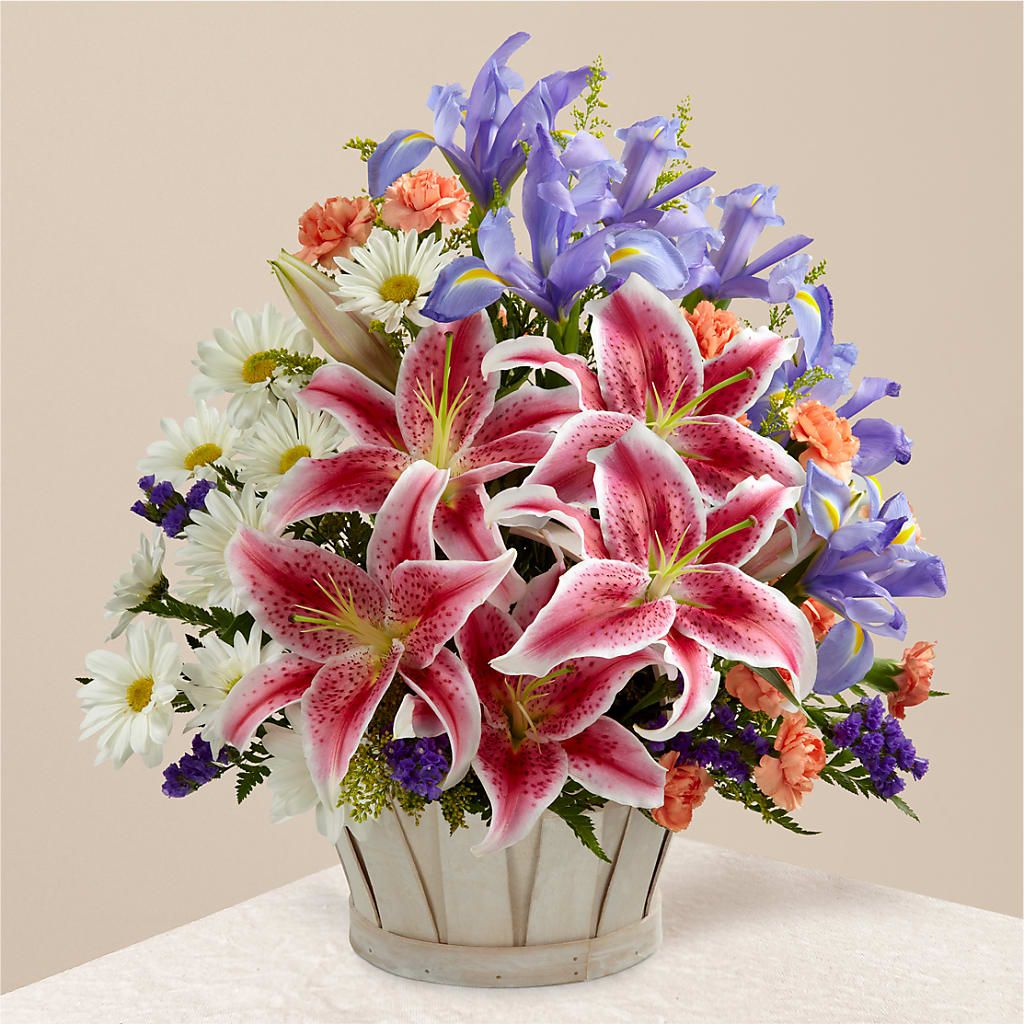 The Wondrous Nature Bouquet – Holtschlag Florist, Quincy IL