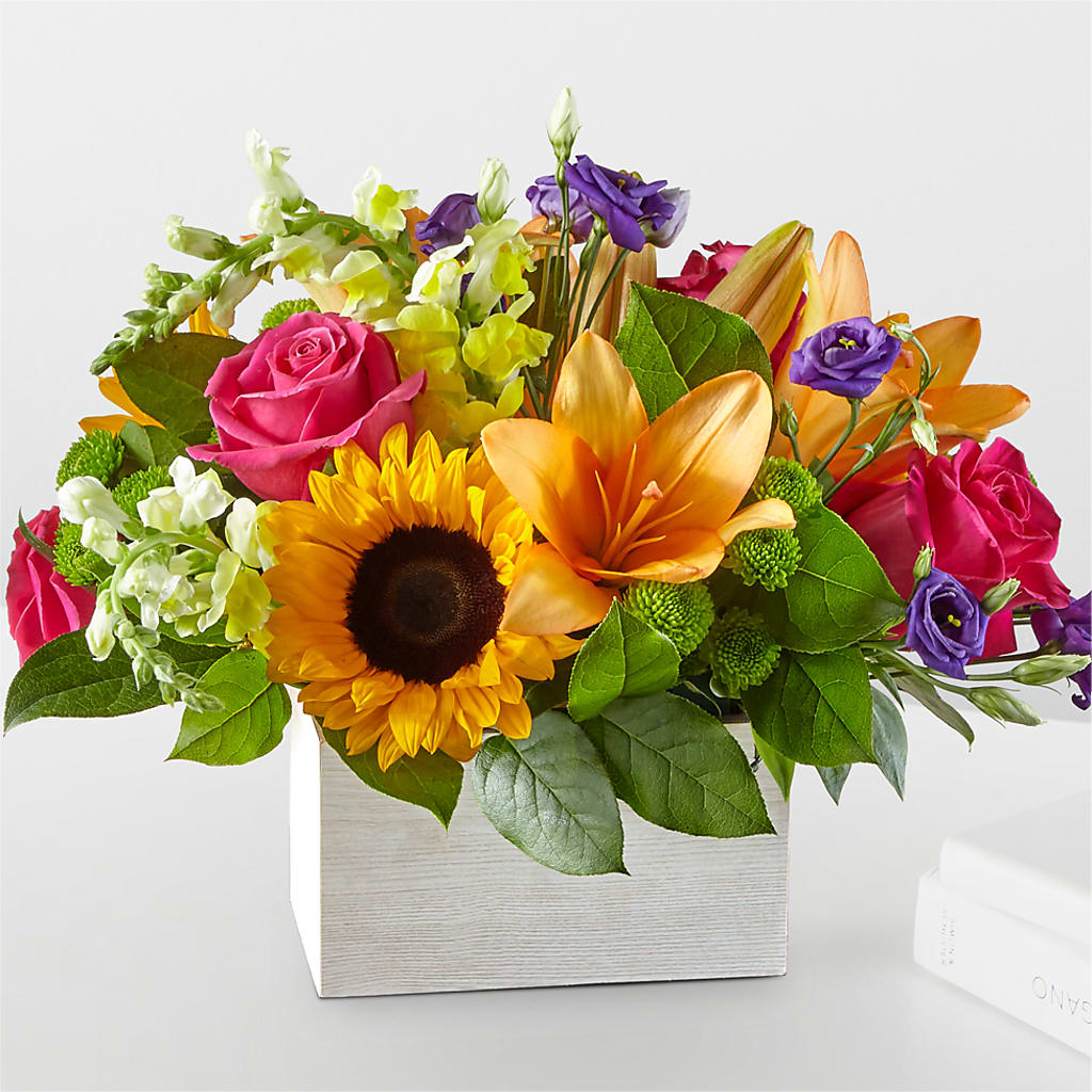 Best Day Box Bouquet – Holtschlag Florist, Quincy IL