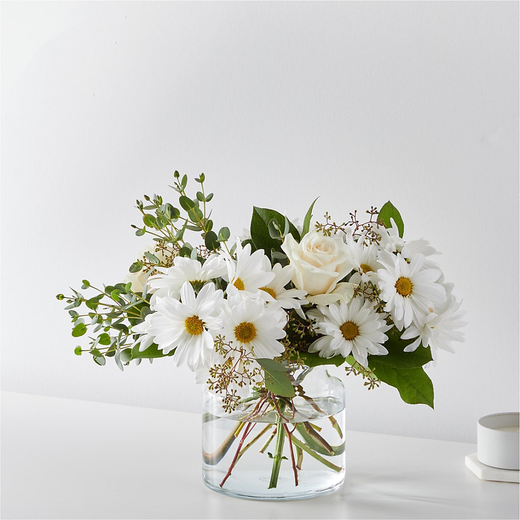 Fresh Linen Bouquet – Holtschlag Florist, Quincy IL