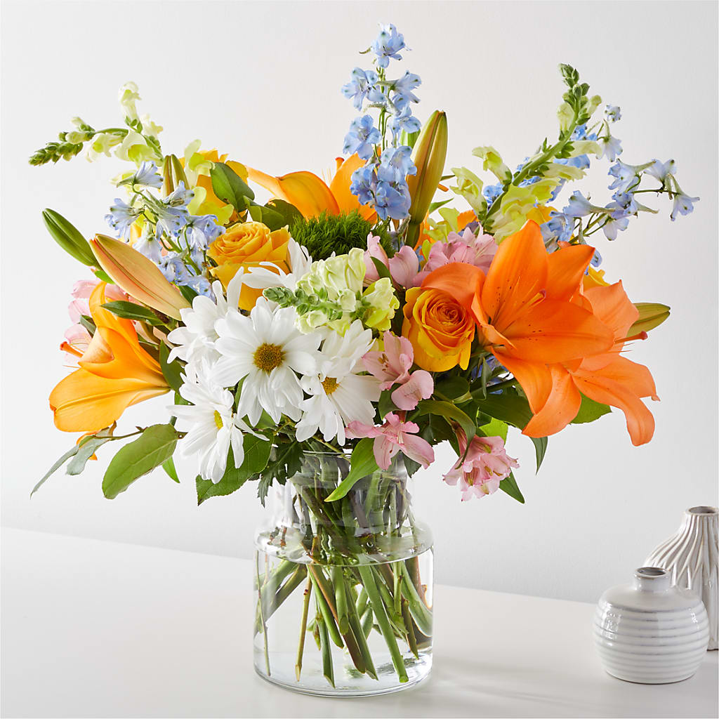 Sun Salutation Bouquet – Holtschlag Florist, Quincy IL