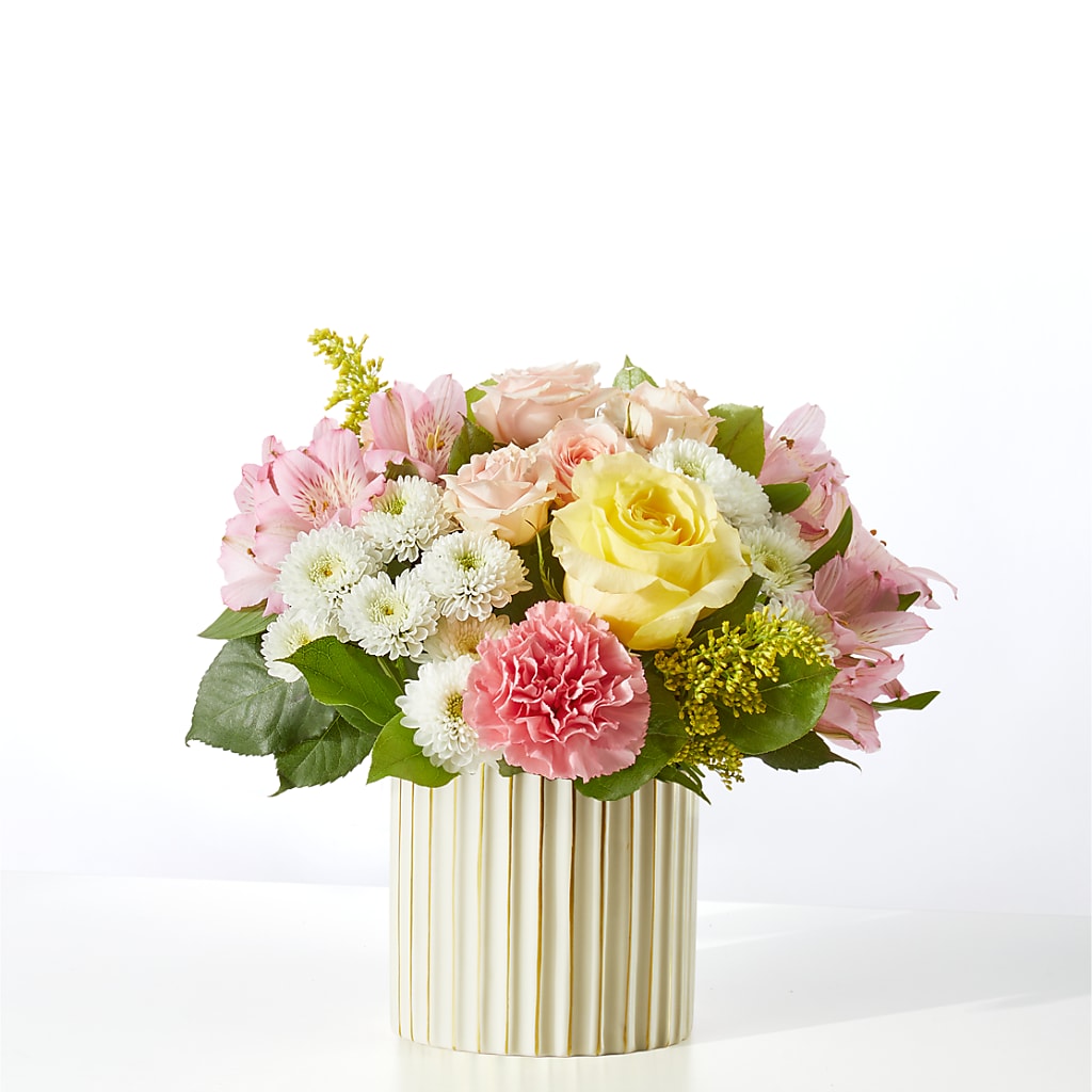Watercolors Bouquet – Holtschlag Florist, Quincy IL