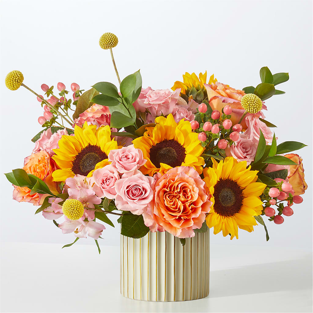 Sun's Out Bouquet – Holtschlag Florist, Quincy IL