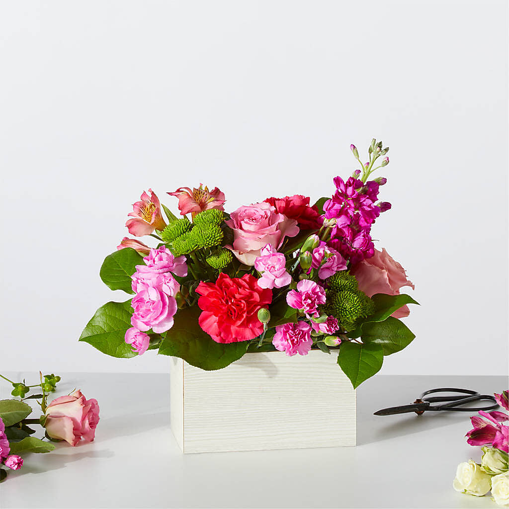 Sweetberry Box – A Florist Original – Holtschlag Florist, Quincy IL