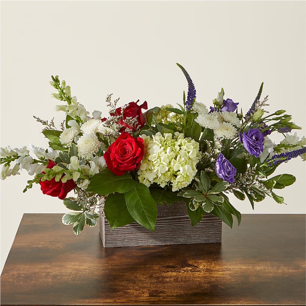 Sweet Magnolia Bouquet – Holtschlag Florist, Quincy IL