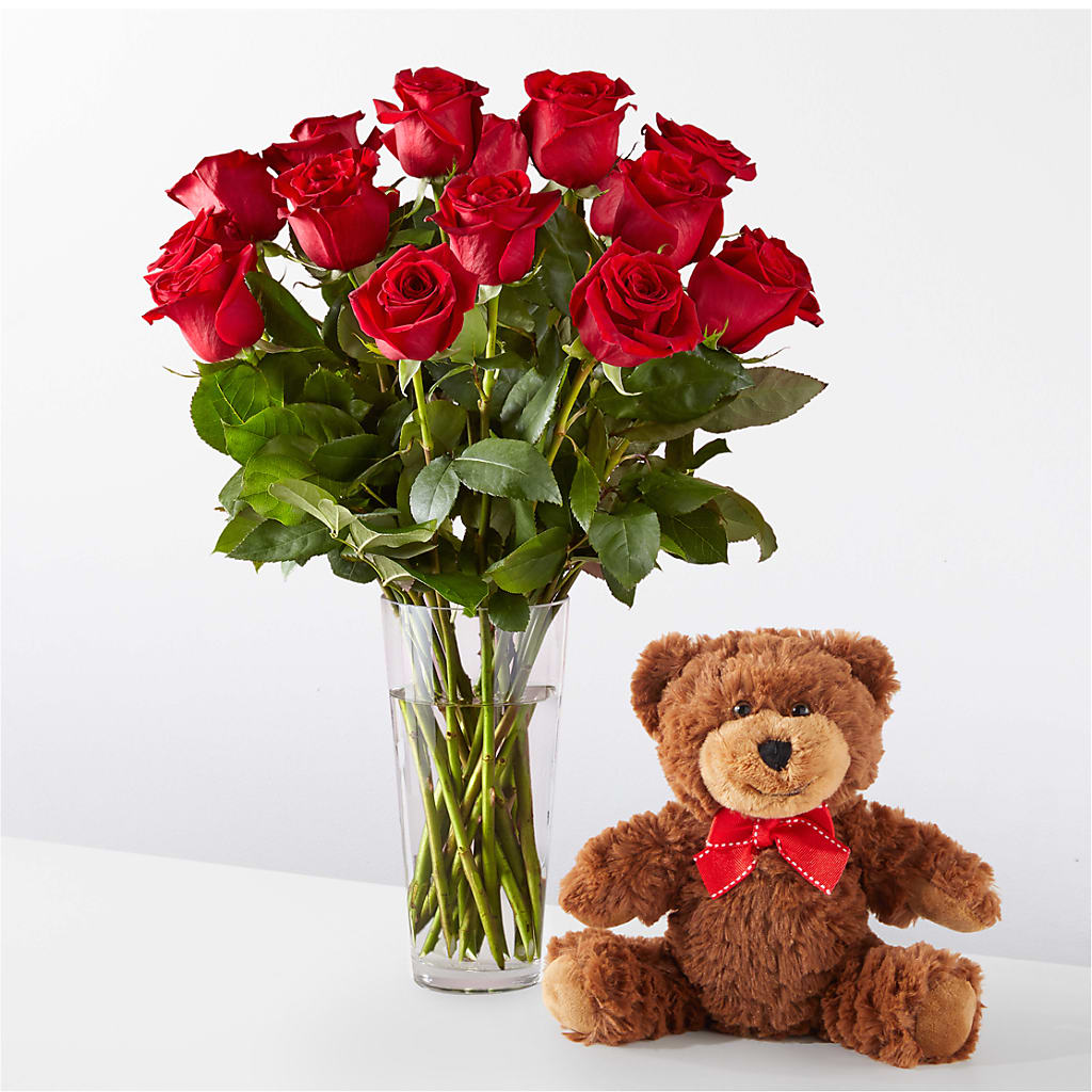 Romantic Long Stem Red Rose Bouquet Bundles – Holtschlag Florist, Quincy IL