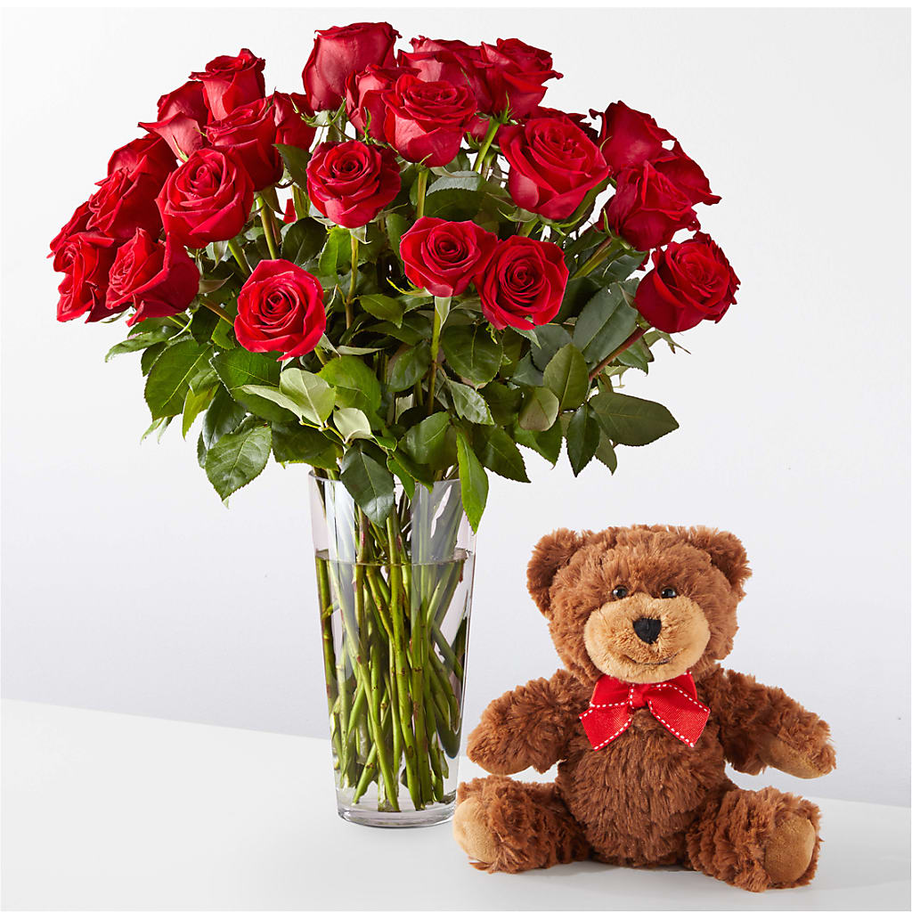 Romantic Long Stem Red Rose Bouquet Bundles – Holtschlag Florist, Quincy IL