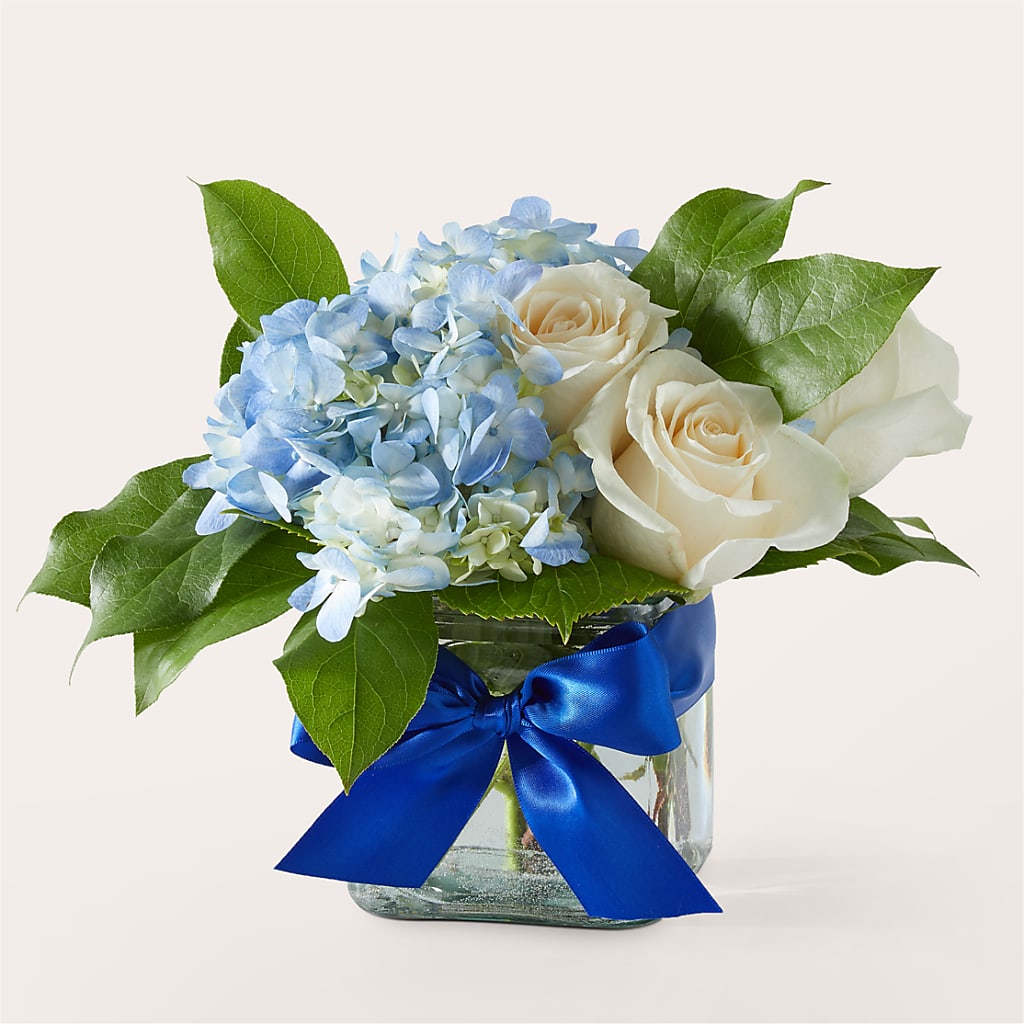 Sky Blue Delight Bouquet – Holtschlag Florist, Quincy IL