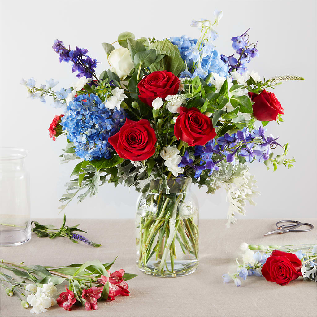 Star Spangled - A Florist Original – Holtschlag Florist, Quincy IL
