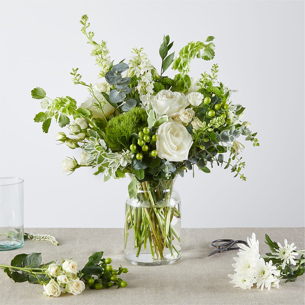 Irish Garden - A Florist Original – Holtschlag Florist, Quincy IL
