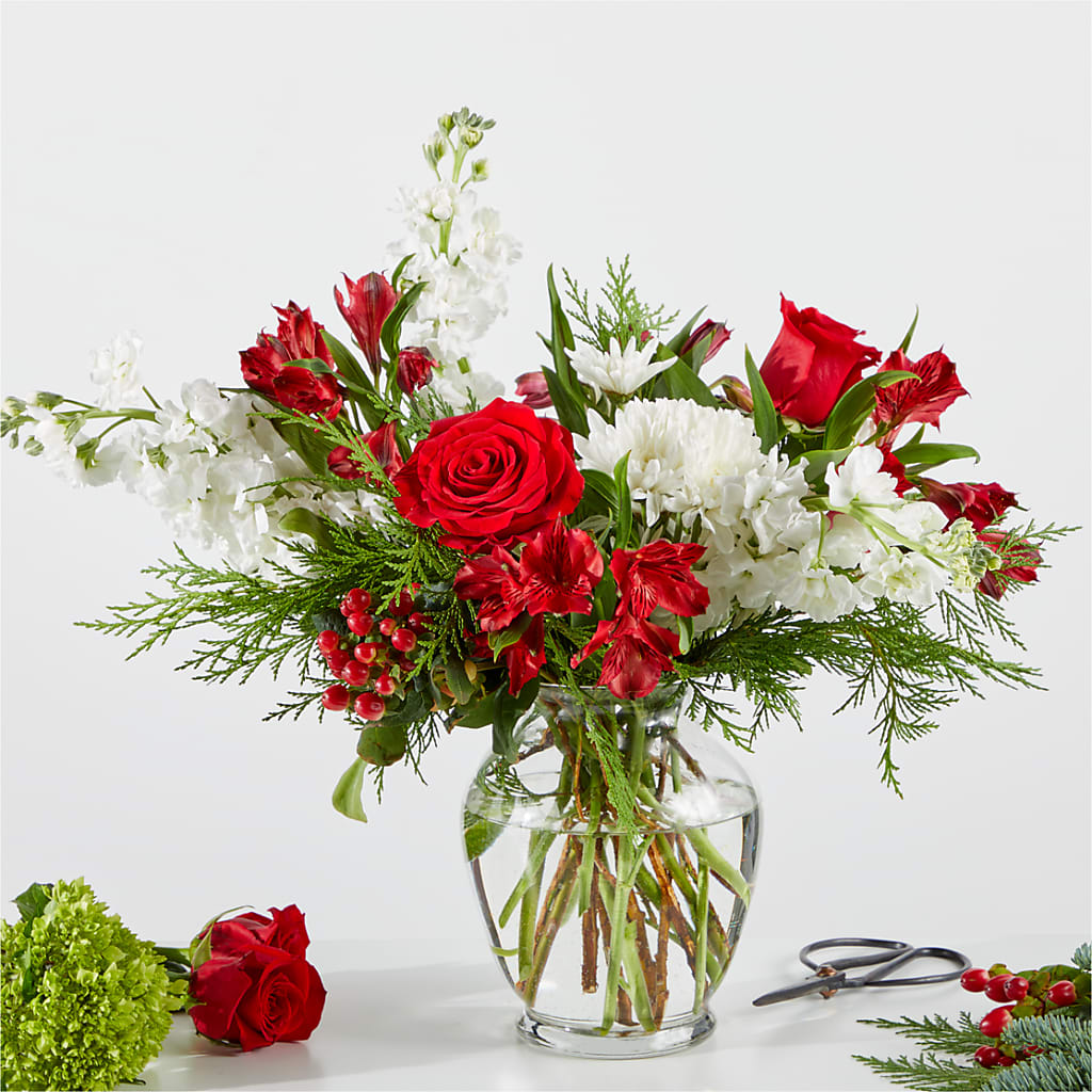 Merry Moment Bouquet – A Florist Original – Holtschlag Florist, Quincy IL