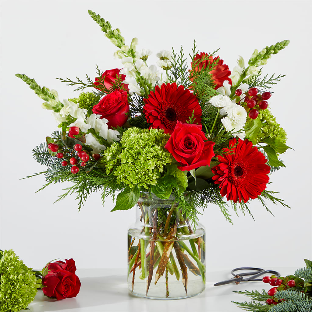 Merry Moment Bouquet – A Florist Original – Holtschlag Florist, Quincy IL