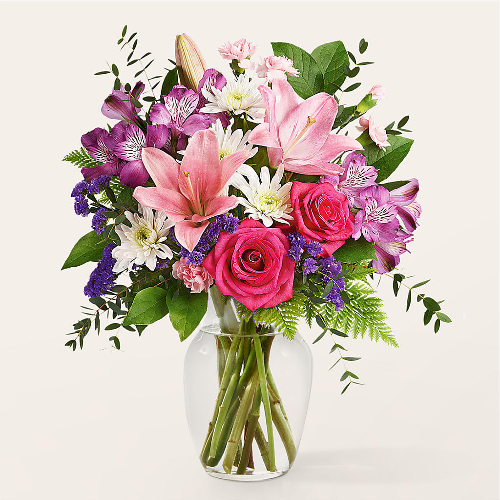 Lace & Pearls Bouquet – Holtschlag Florist, Quincy IL