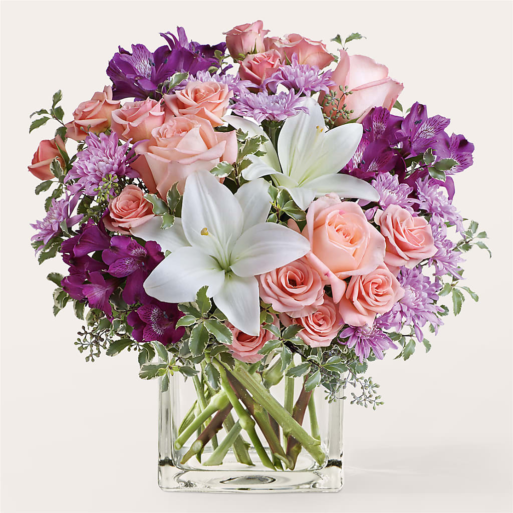 Mani Pedi Bouquet – Holtschlag Florist, Quincy IL