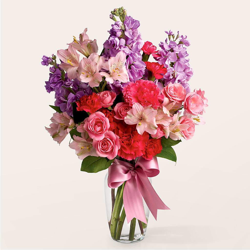 Main Character Bouquet – Holtschlag Florist, Quincy IL
