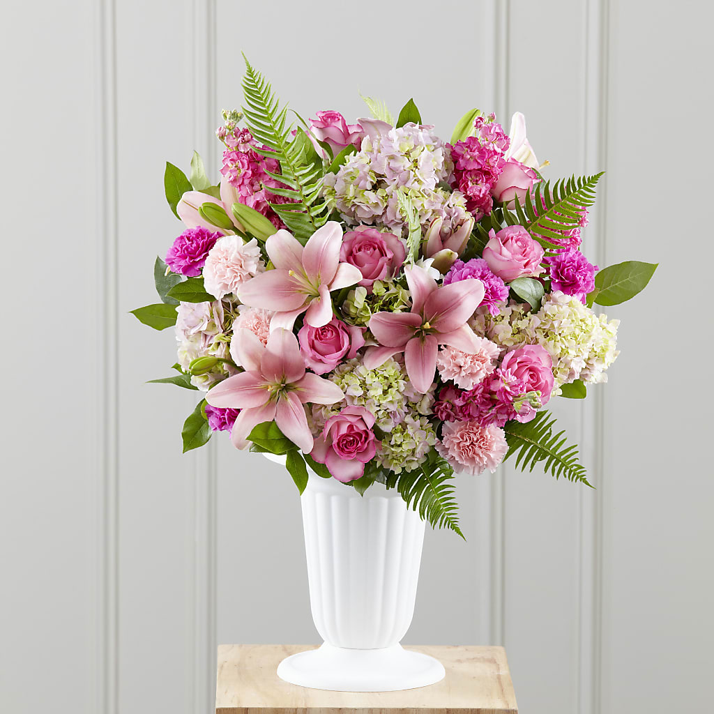 Never-Ending Love Arrangement – Holtschlag Florist, Quincy IL