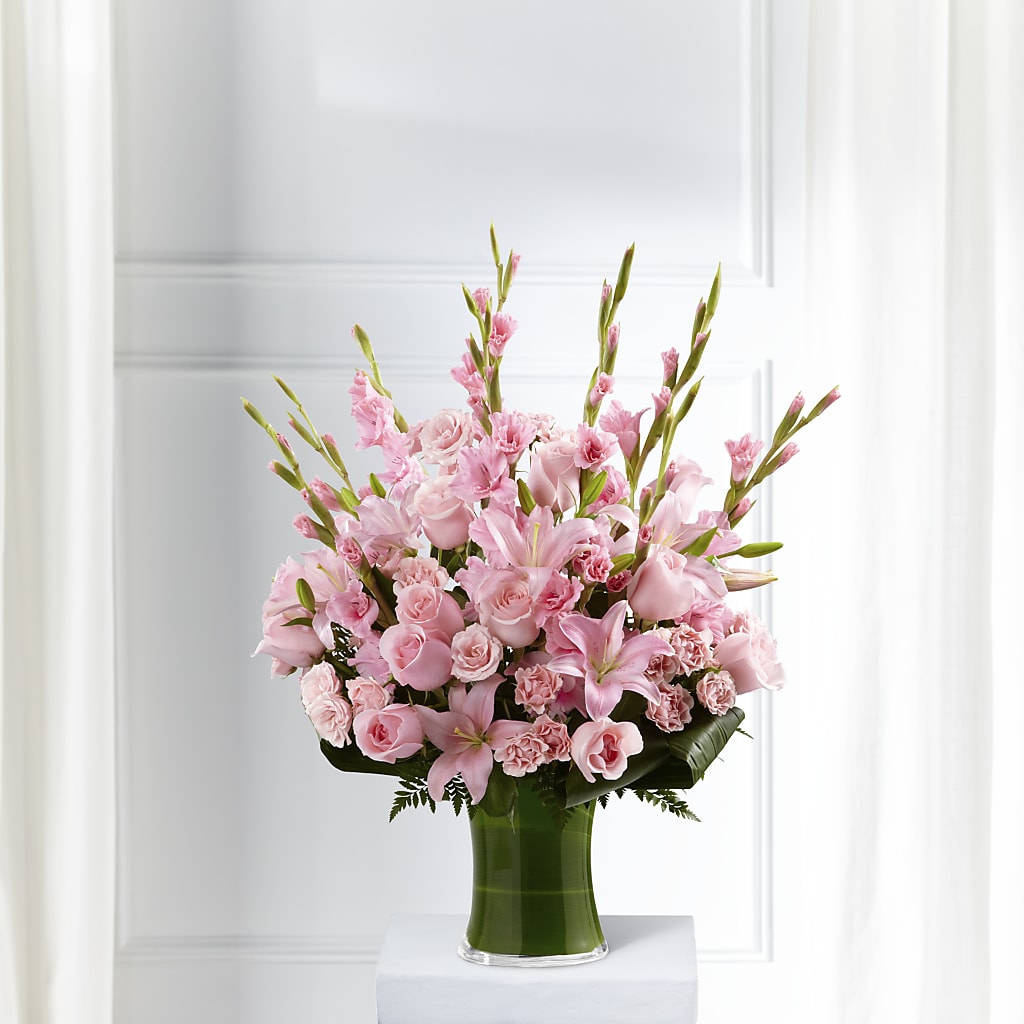 Lovely Tribute Bouquet – Holtschlag Florist, Quincy IL