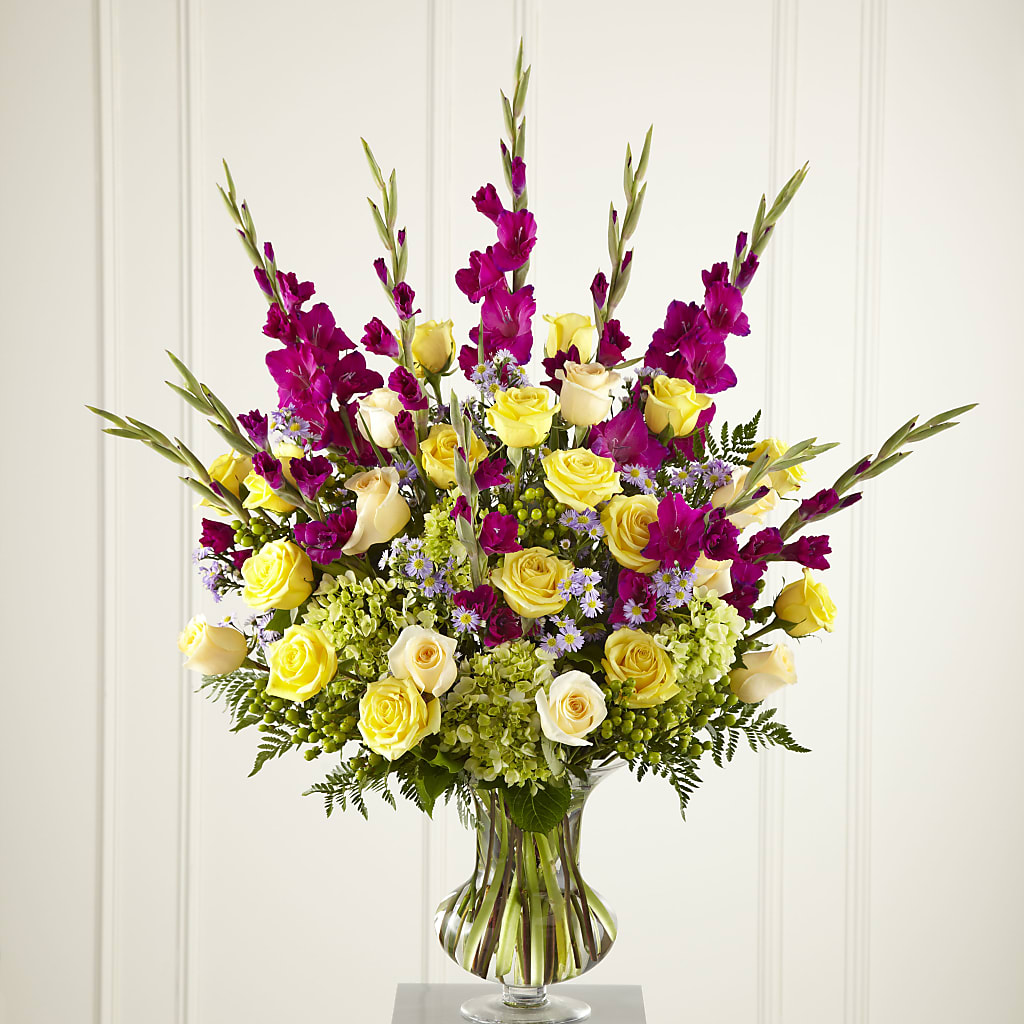 Loveliness Arrangement – Holtschlag Florist, Quincy IL