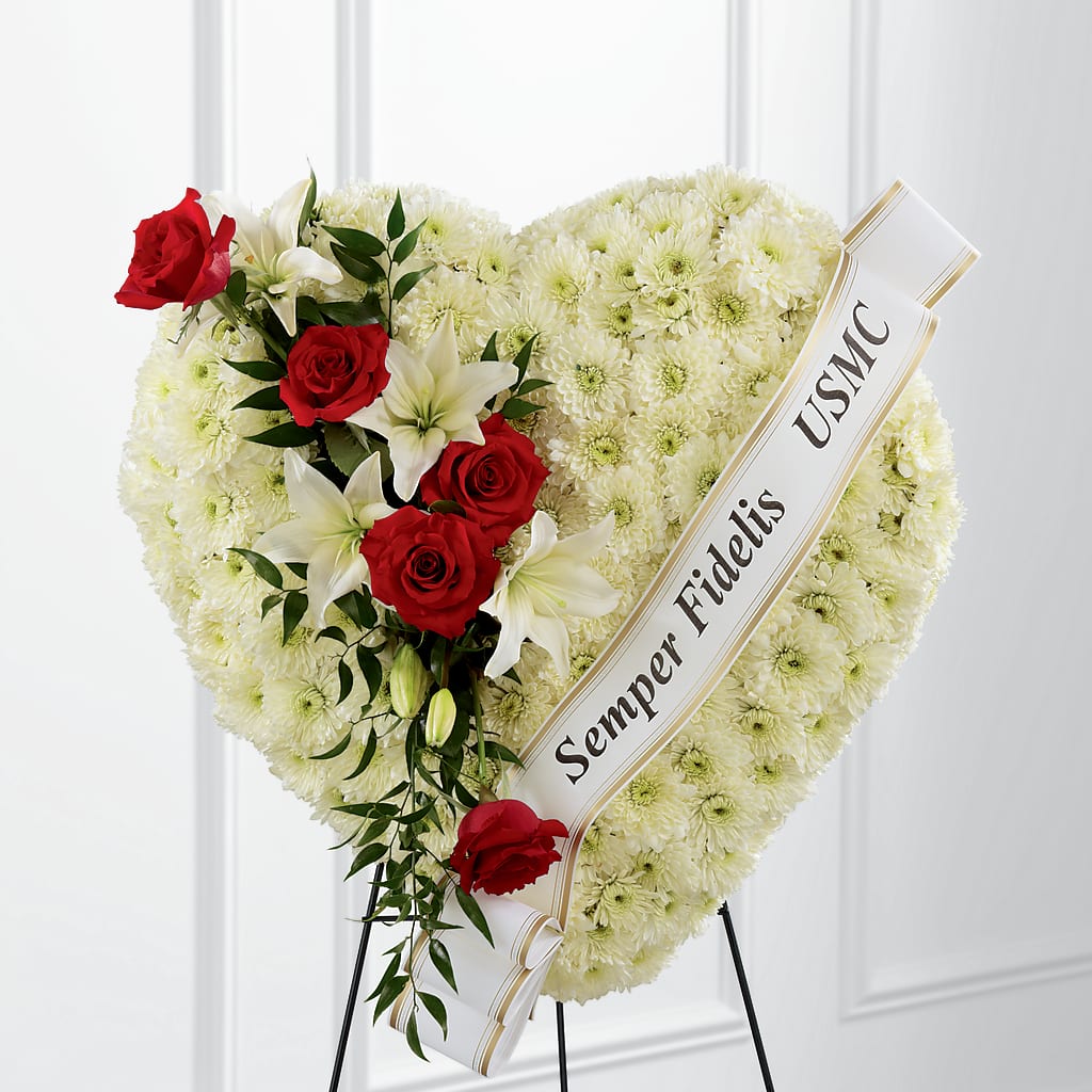 Heartfelt Hero Standing Heart – Holtschlag Florist, Quincy IL