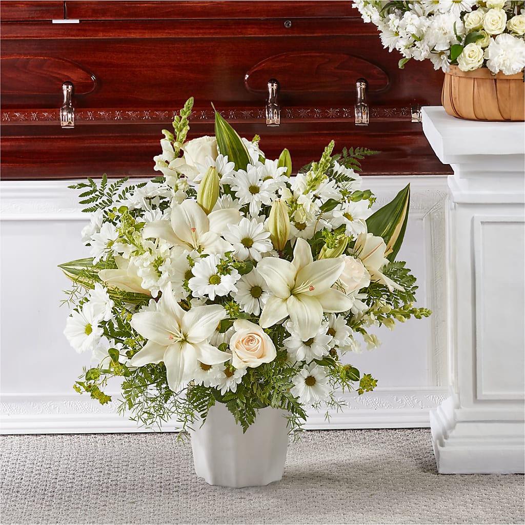 Thoughts of Tranquility Floor Basket – Holtschlag Florist, Quincy IL