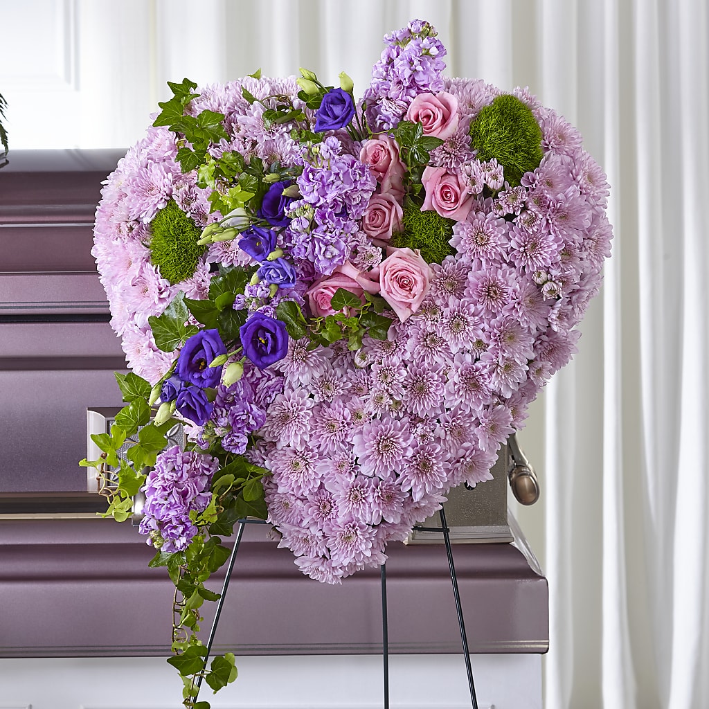 Treasured Love Standing Heart – Holtschlag Florist, Quincy IL