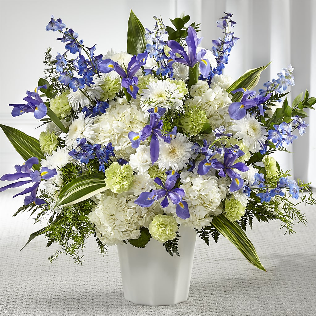 Soft Serenity Floor Basket – Holtschlag Florist, Quincy IL