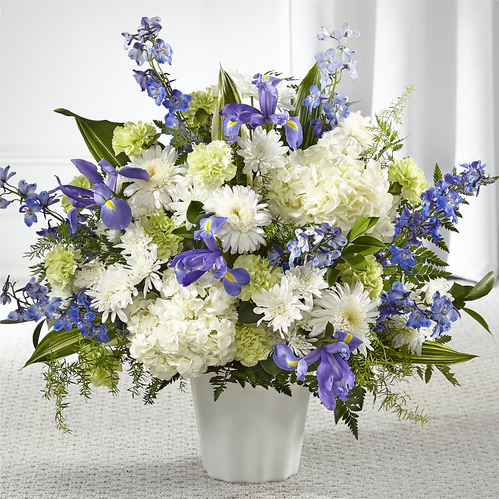 Soft Serenity Floor Basket – Holtschlag Florist, Quincy IL