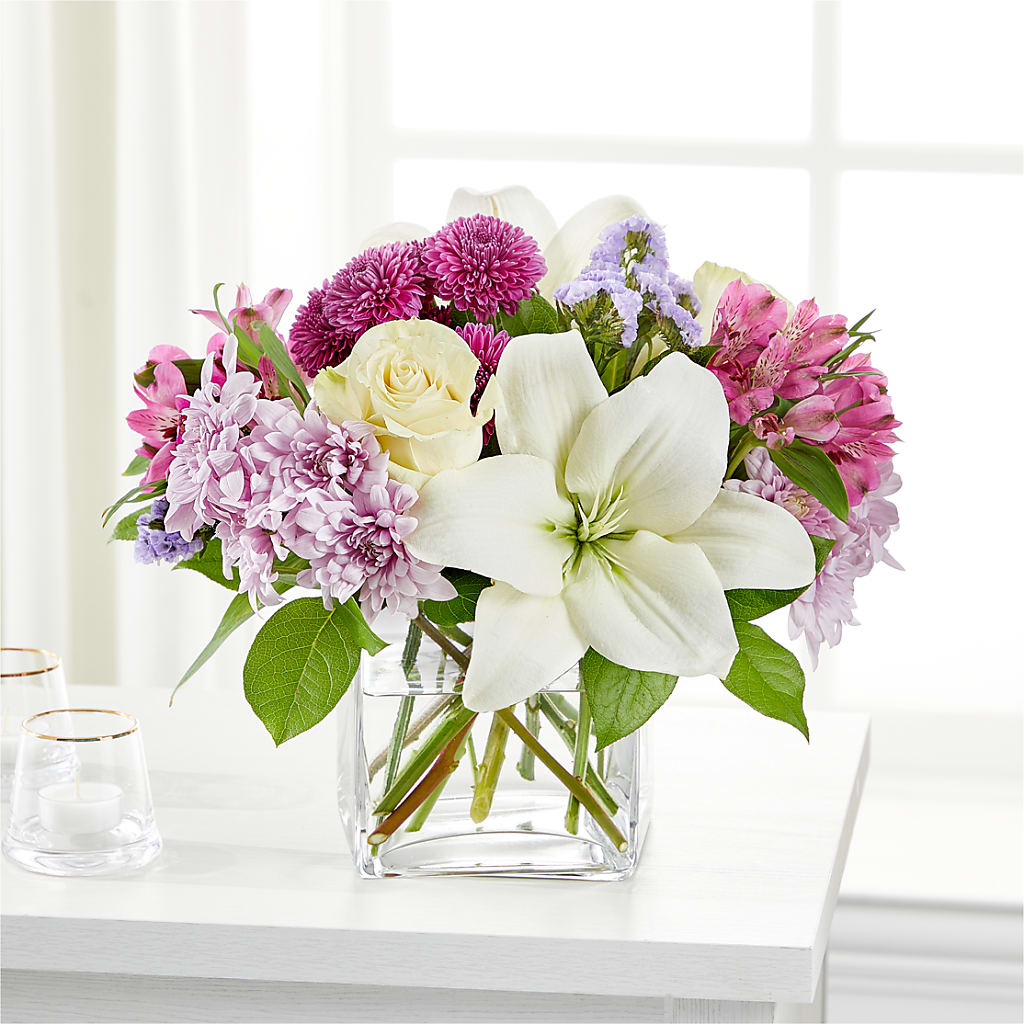Cared For Bouquet – Holtschlag Florist, Quincy IL
