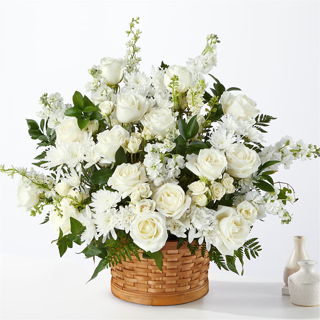 Heartfelt Condolences Arrangement – Holtschlag Florist, Quincy IL