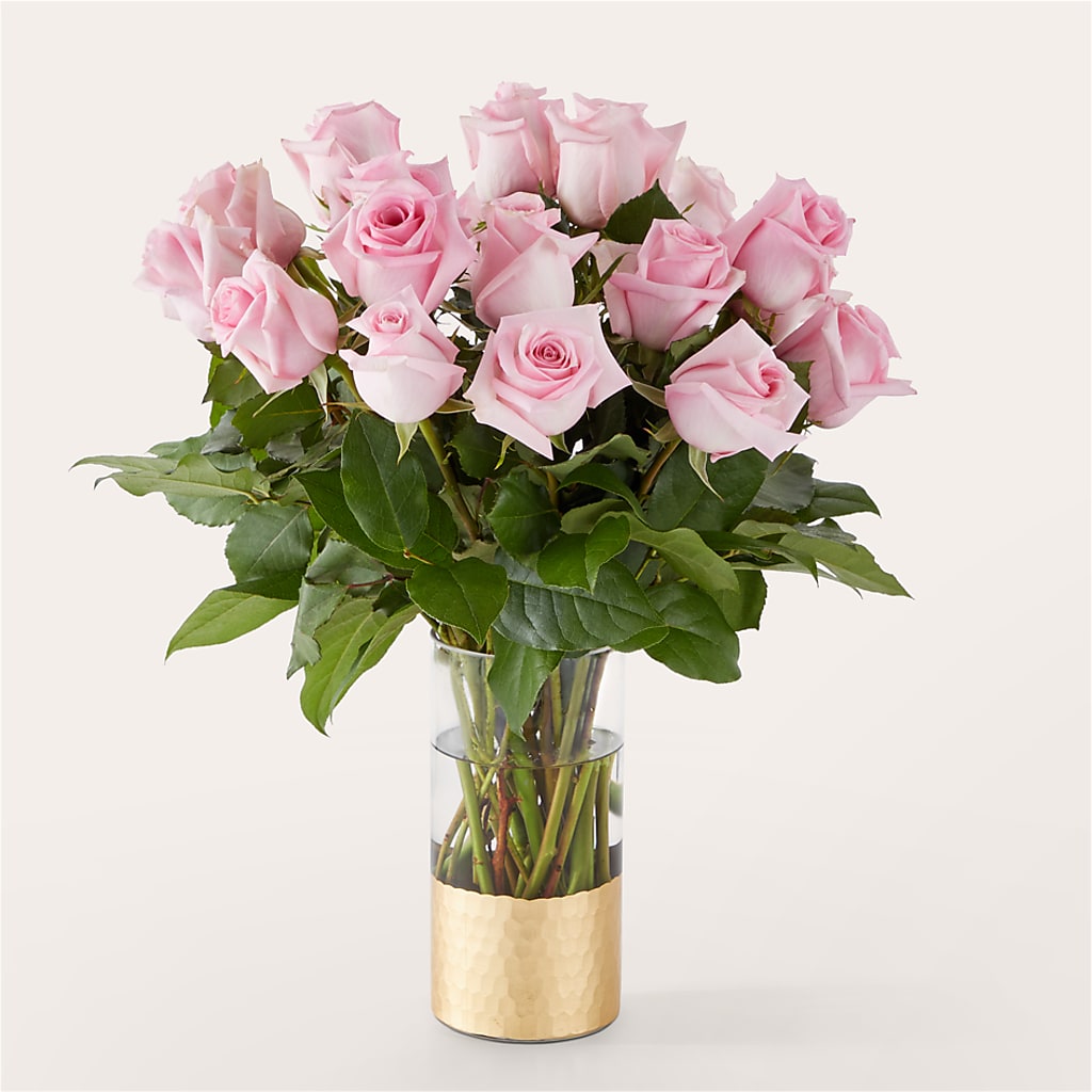 Picture Perfect Pink Rose Bouquet – Holtschlag Florist, Quincy IL