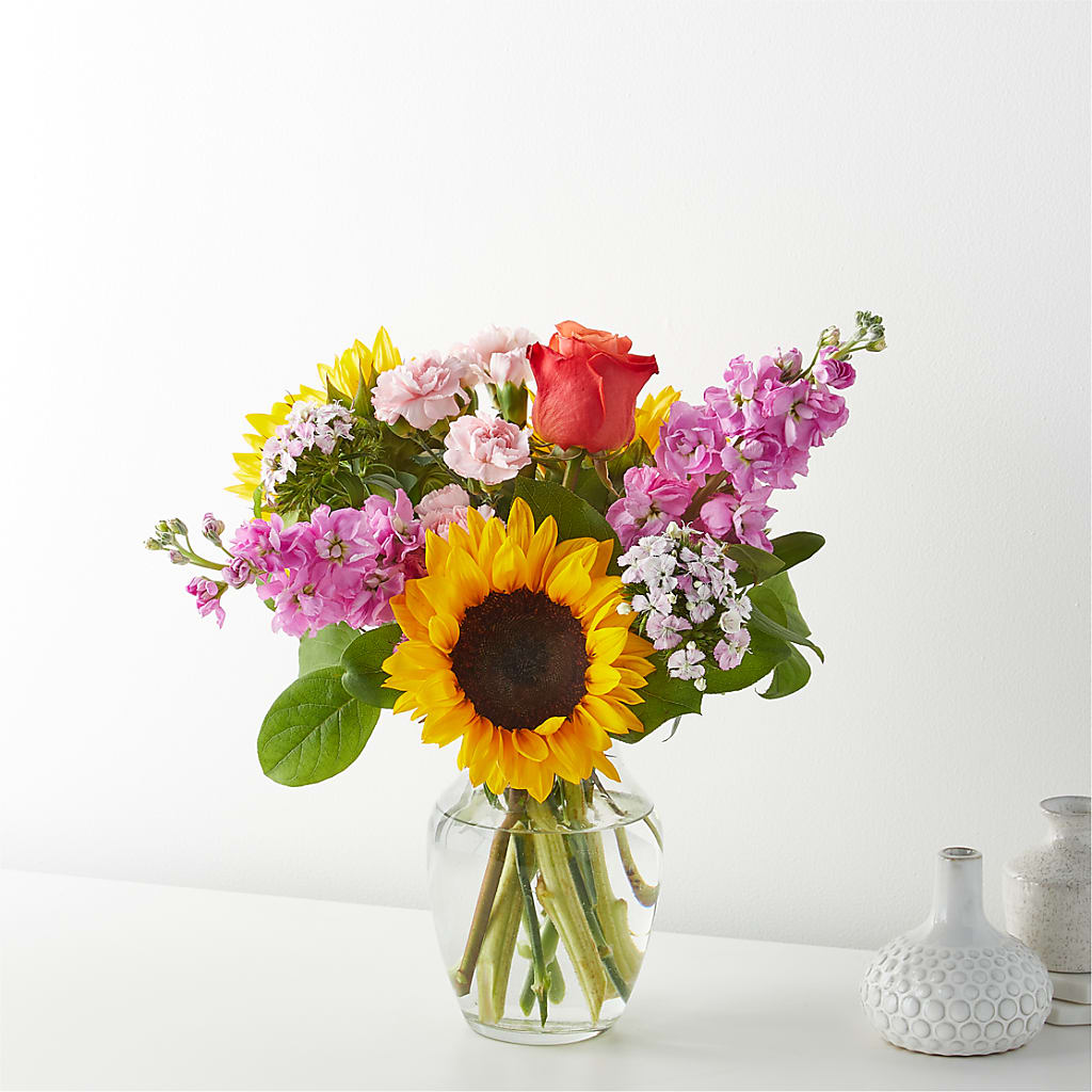 Yellow Brick Road Bouquet – Holtschlag Florist, Quincy IL