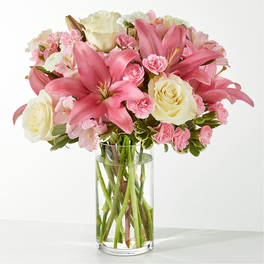 Piece of Cake Bouquet – Holtschlag Florist, Quincy IL