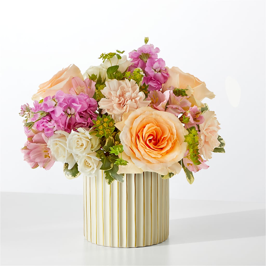 Paradise Bouquet with Ivory Vase – Holtschlag Florist, Quincy IL