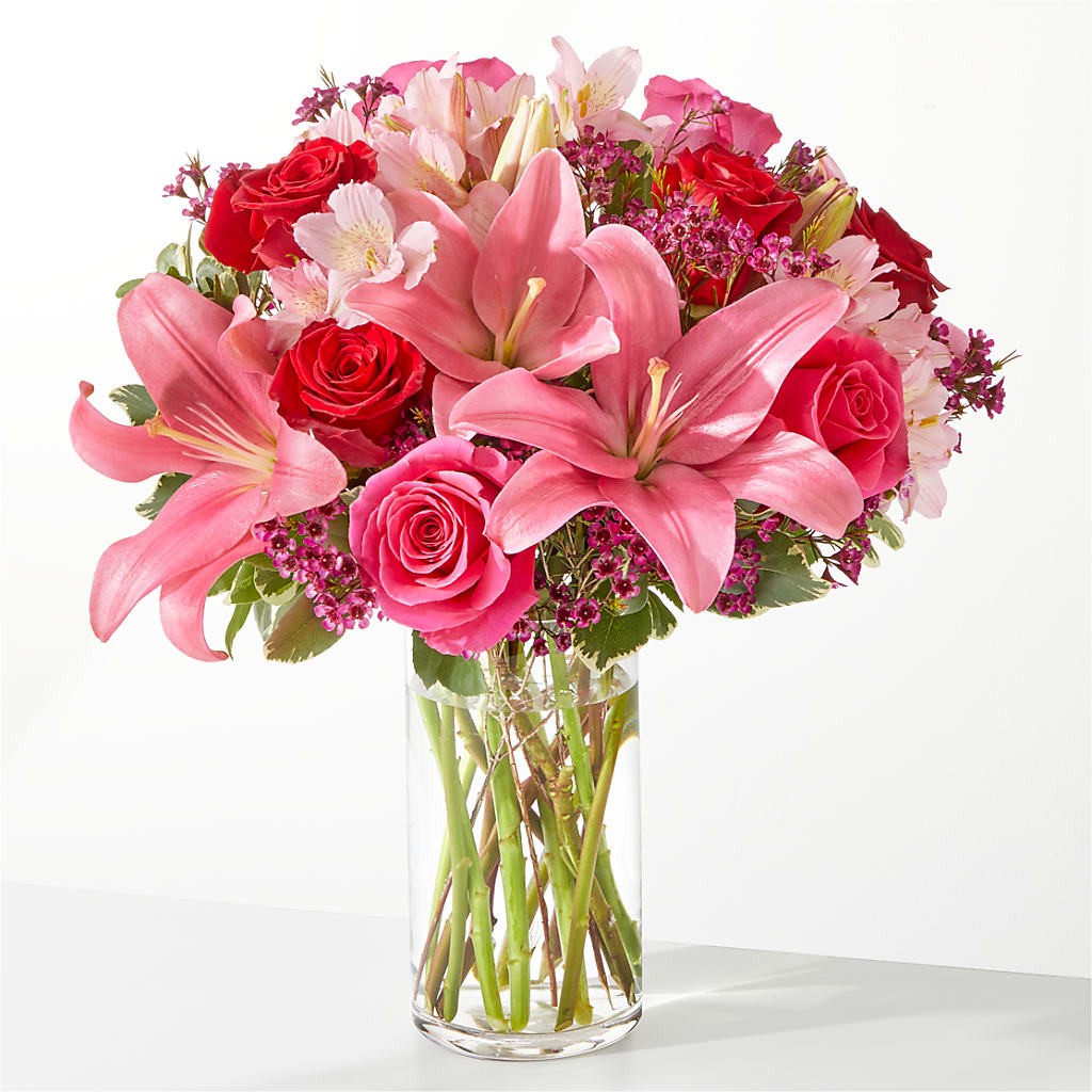 Lucky in Love Bouquet – Holtschlag Florist, Quincy IL