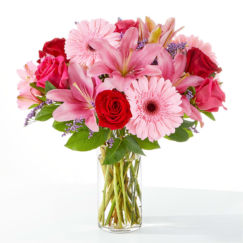 Lots of Love Bouquet – Holtschlag Florist, Quincy IL