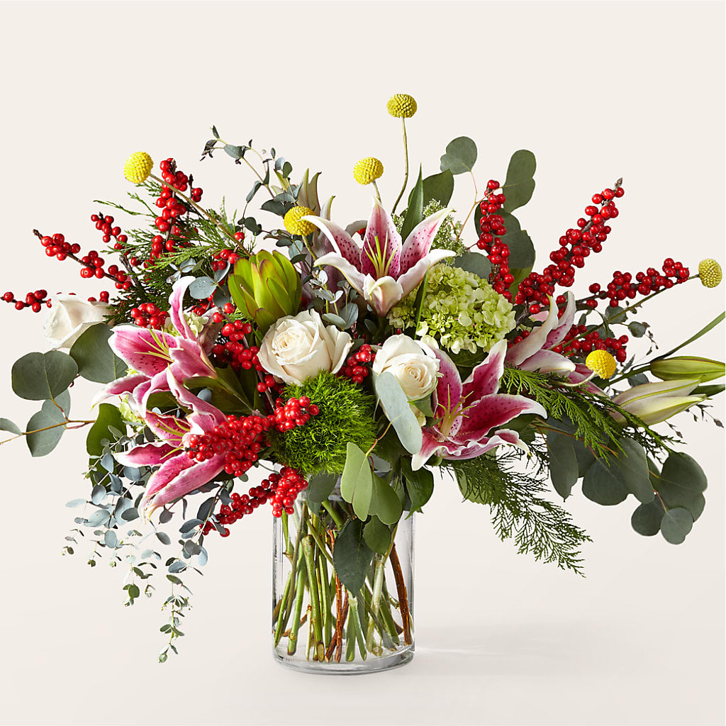 Berry & Bright Bouquet – Holtschlag Florist, Quincy IL
