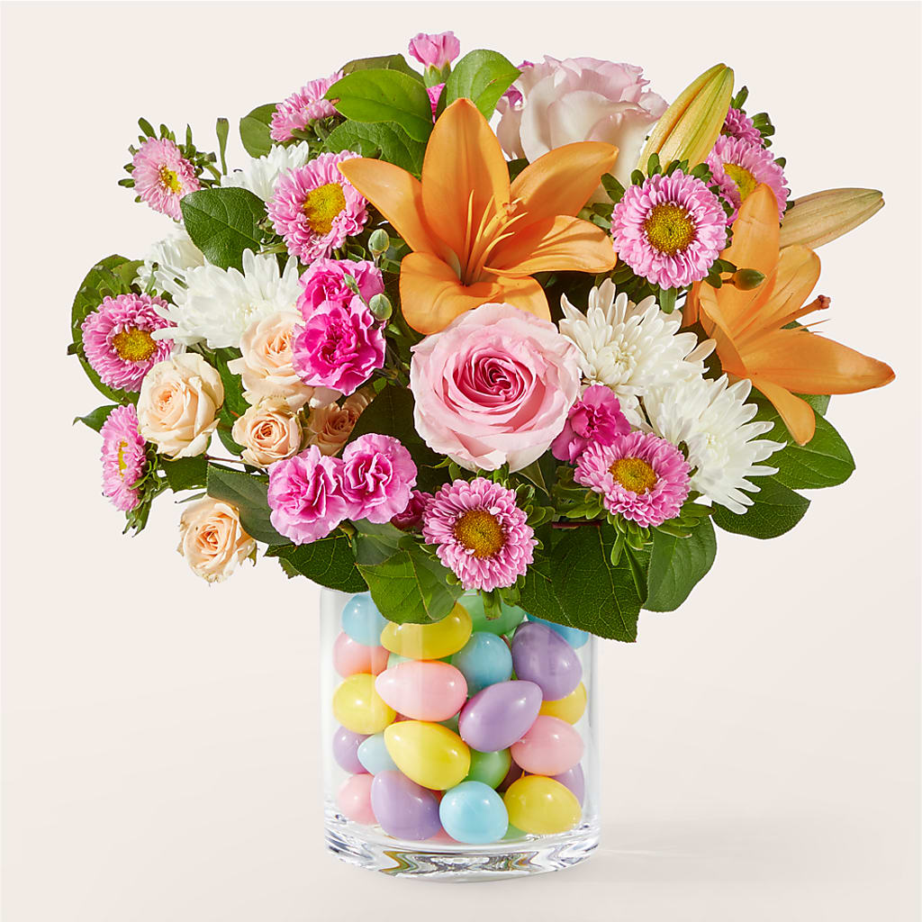 Hop to It Bouquet – Holtschlag Florist, Quincy IL
