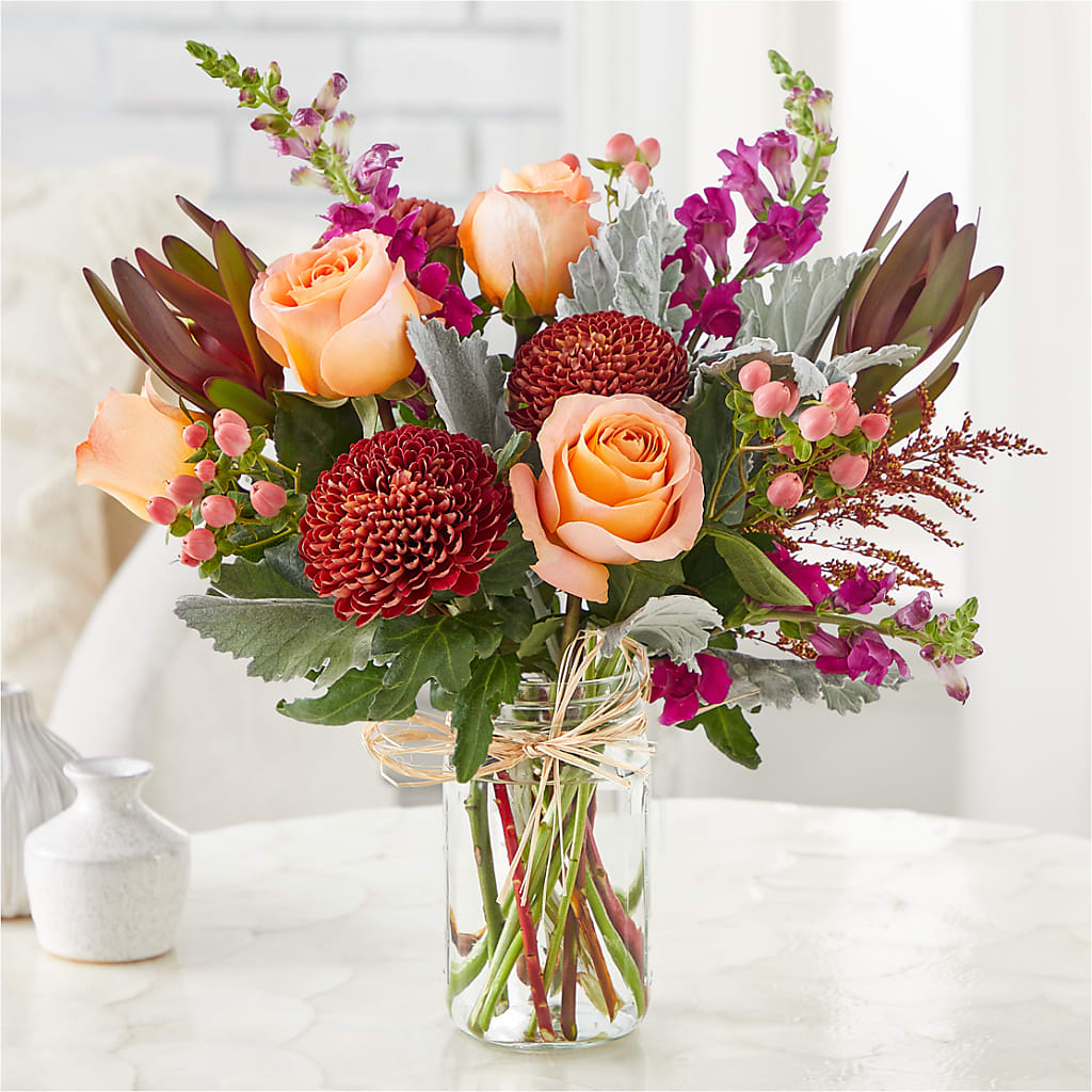 Moody Hues Bouquet – Holtschlag Florist, Quincy IL