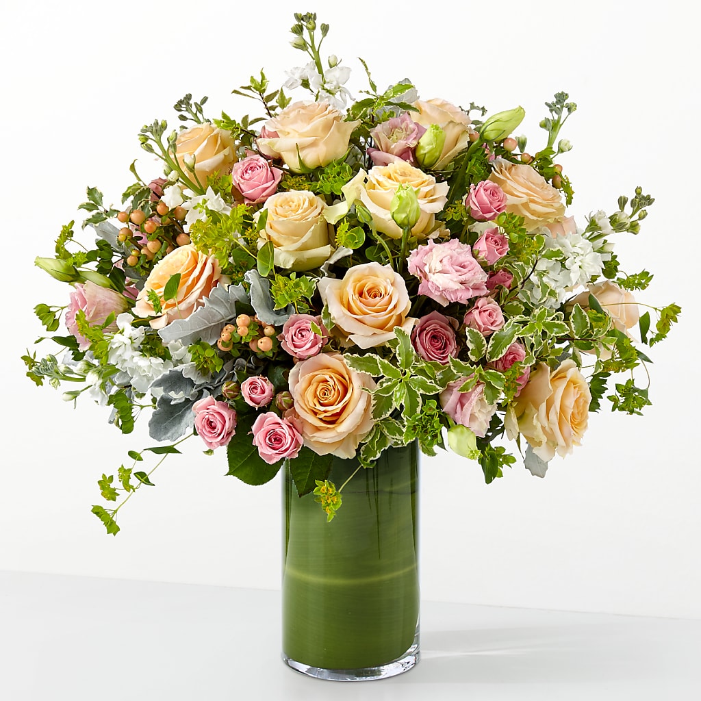 The Glamour Shot – Holtschlag Florist, Quincy IL