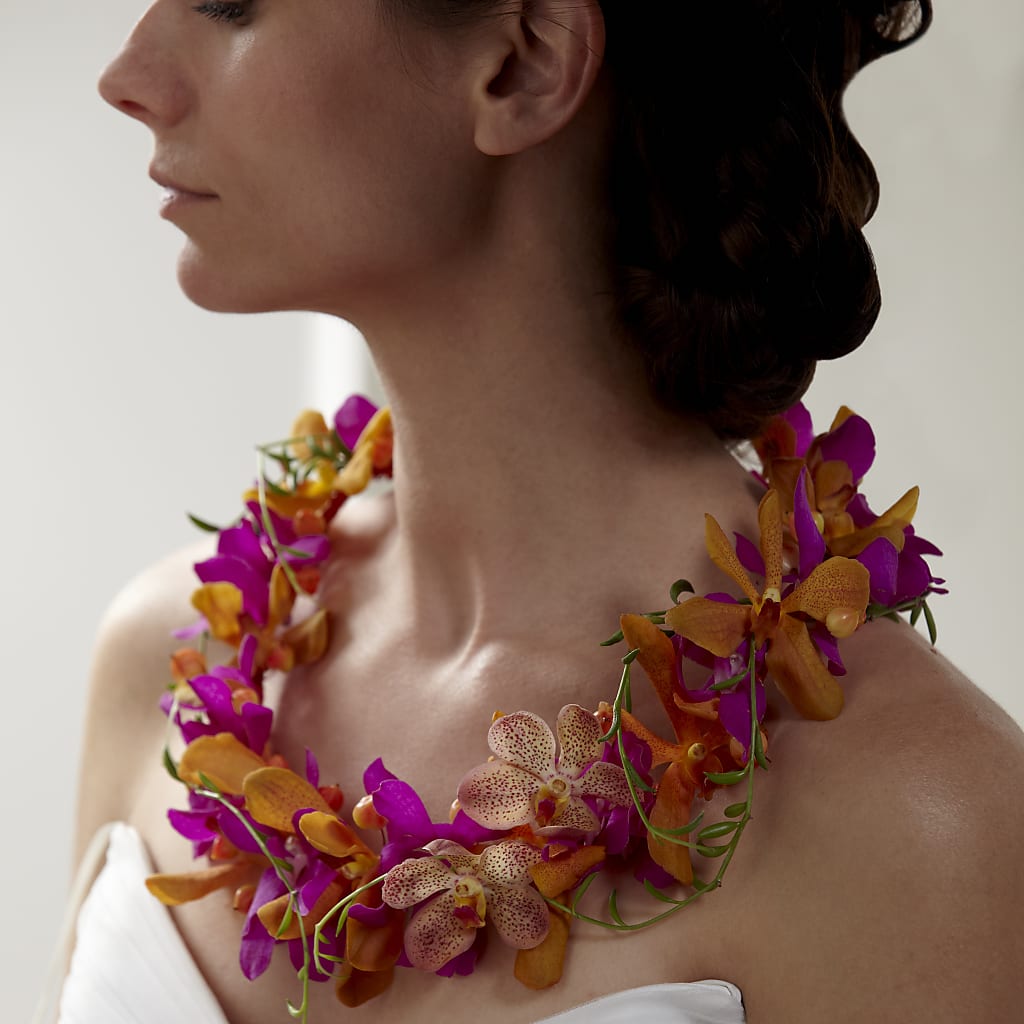 My Sweet Love Floral Necklace – Holtschlag Florist, Quincy IL