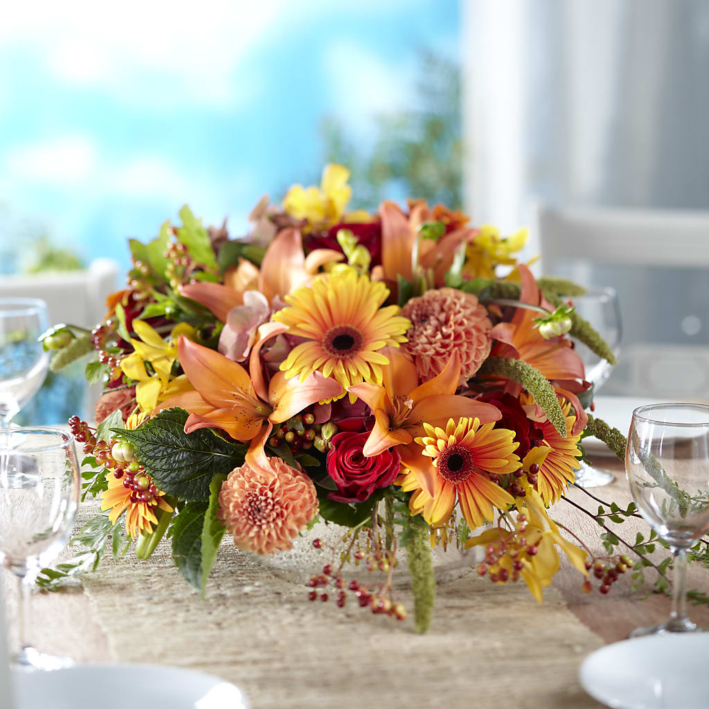 One and Only Centerpiece – Holtschlag Florist, Quincy IL