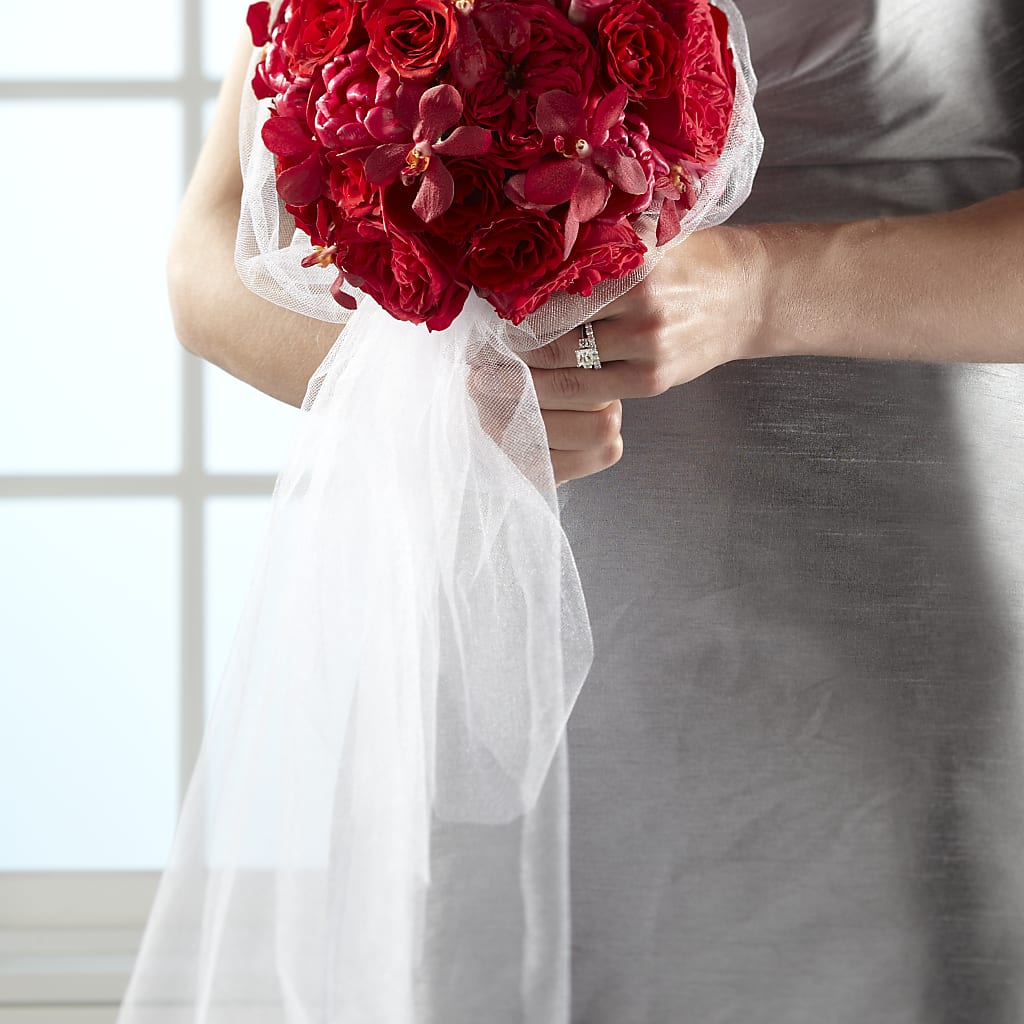 Desire Bouquet – Holtschlag Florist, Quincy IL
