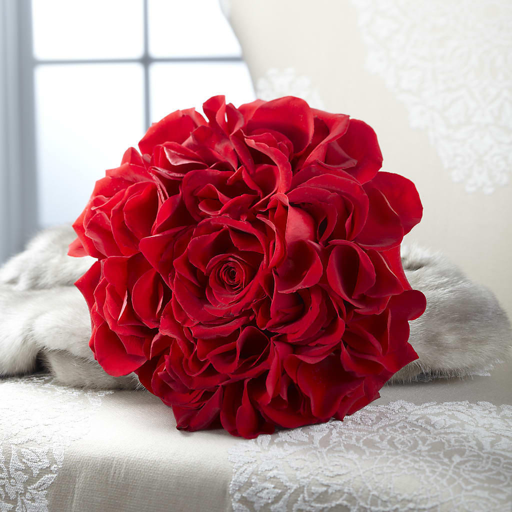 Composite Rose Bouquet – Holtschlag Florist, Quincy IL