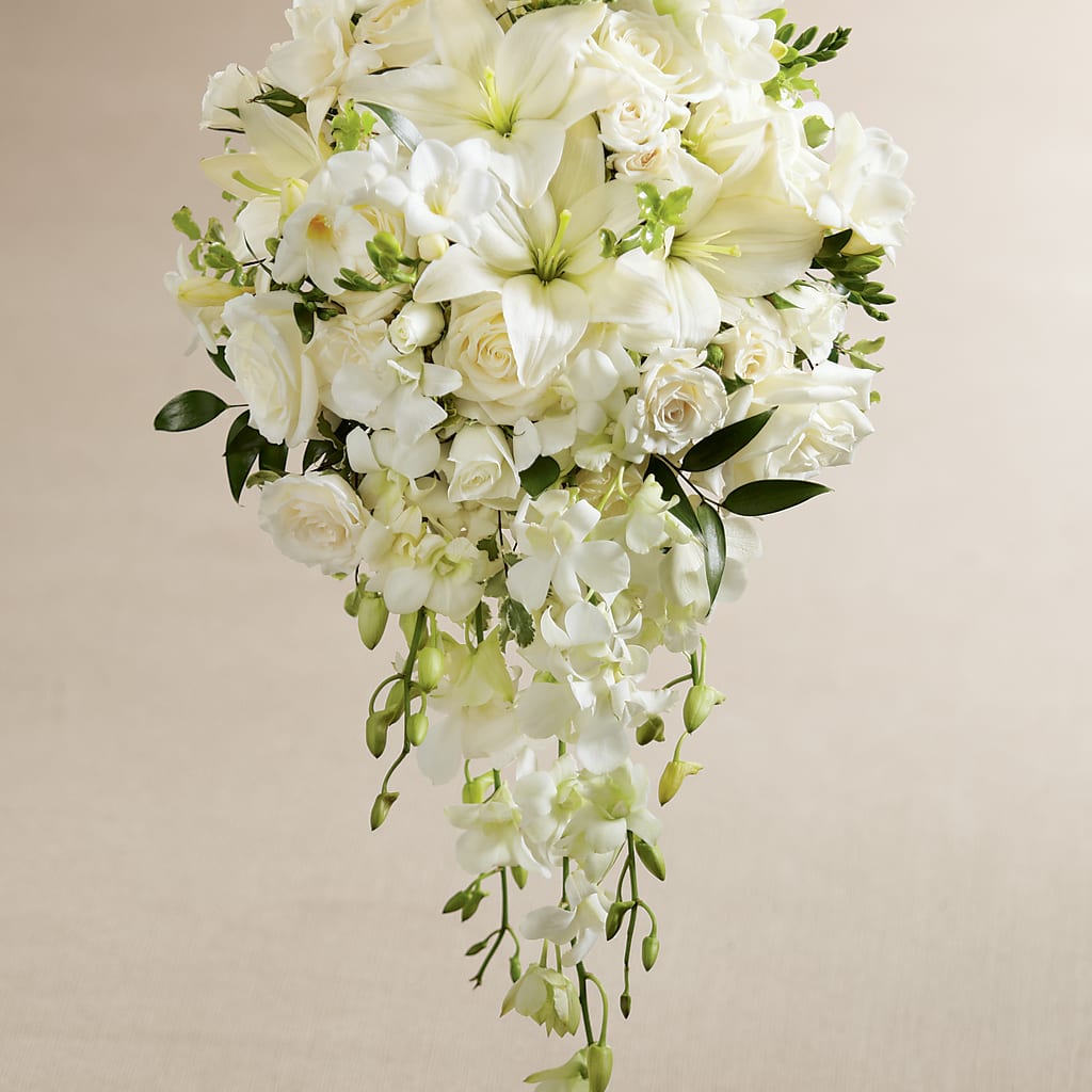White Wonders Bouquet – Holtschlag Florist, Quincy IL