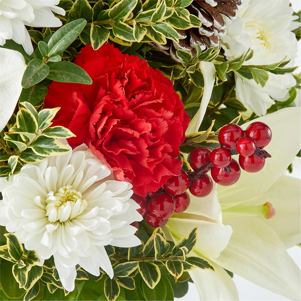 Festive Moments Tree –  Holtschlag Florist, Quincy IL