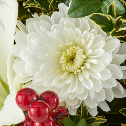 Festive Moments Tree –  Holtschlag Florist, Quincy IL