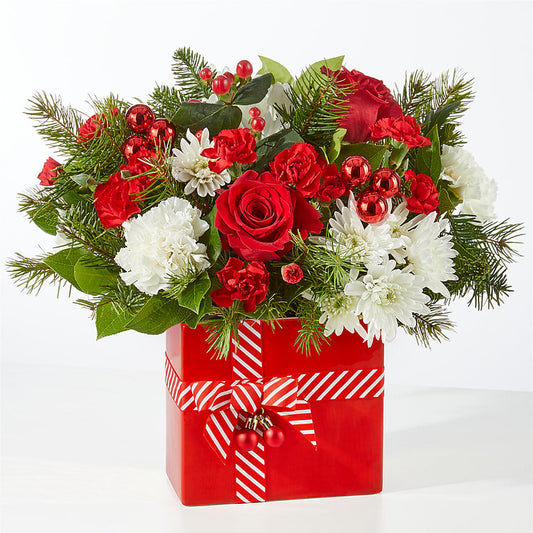 Presents Under the Tree Bouquet –  Holtschlag Florist, Quincy IL