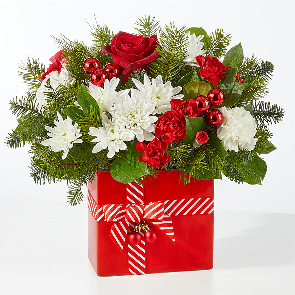 Presents Under the Tree Bouquet –  Holtschlag Florist, Quincy IL