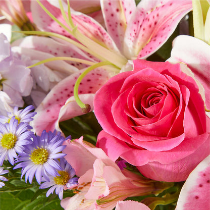 Pressing Petals Bouquet –  Holtschlag Florist, Quincy IL