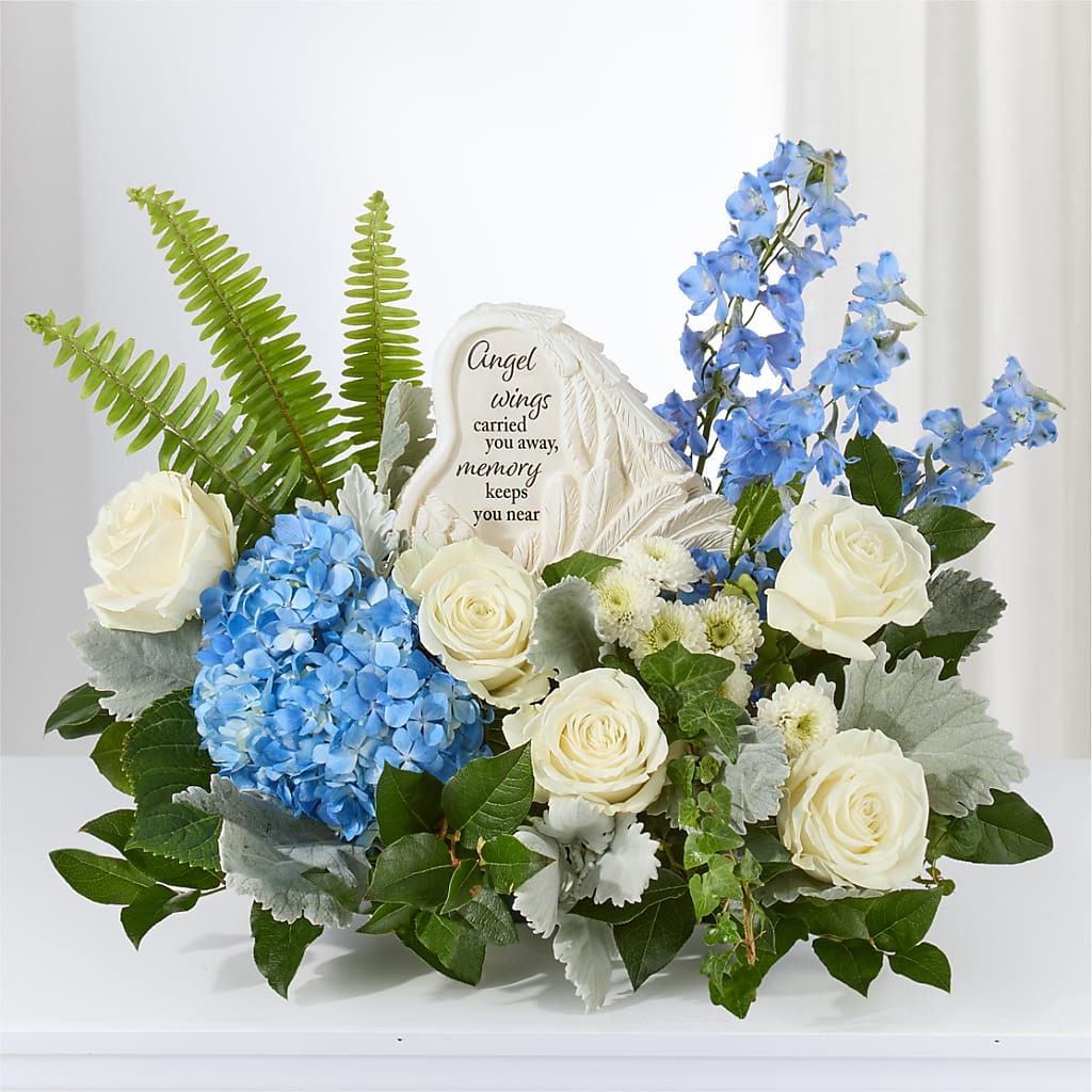 Dearest Arrangement –  Holtschlag Florist, Quincy IL