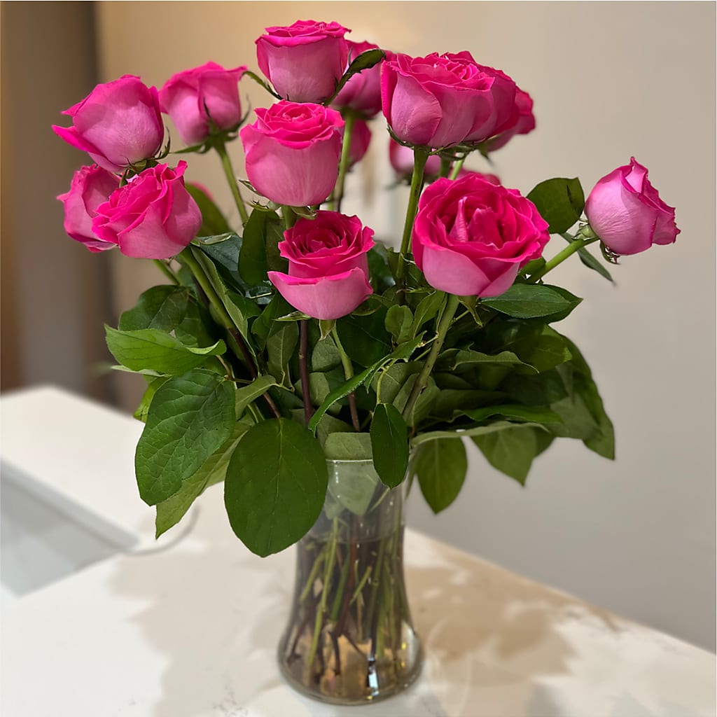 Long Stem Pink Rose Bouquet –  Holtschlag Florist, Quincy IL